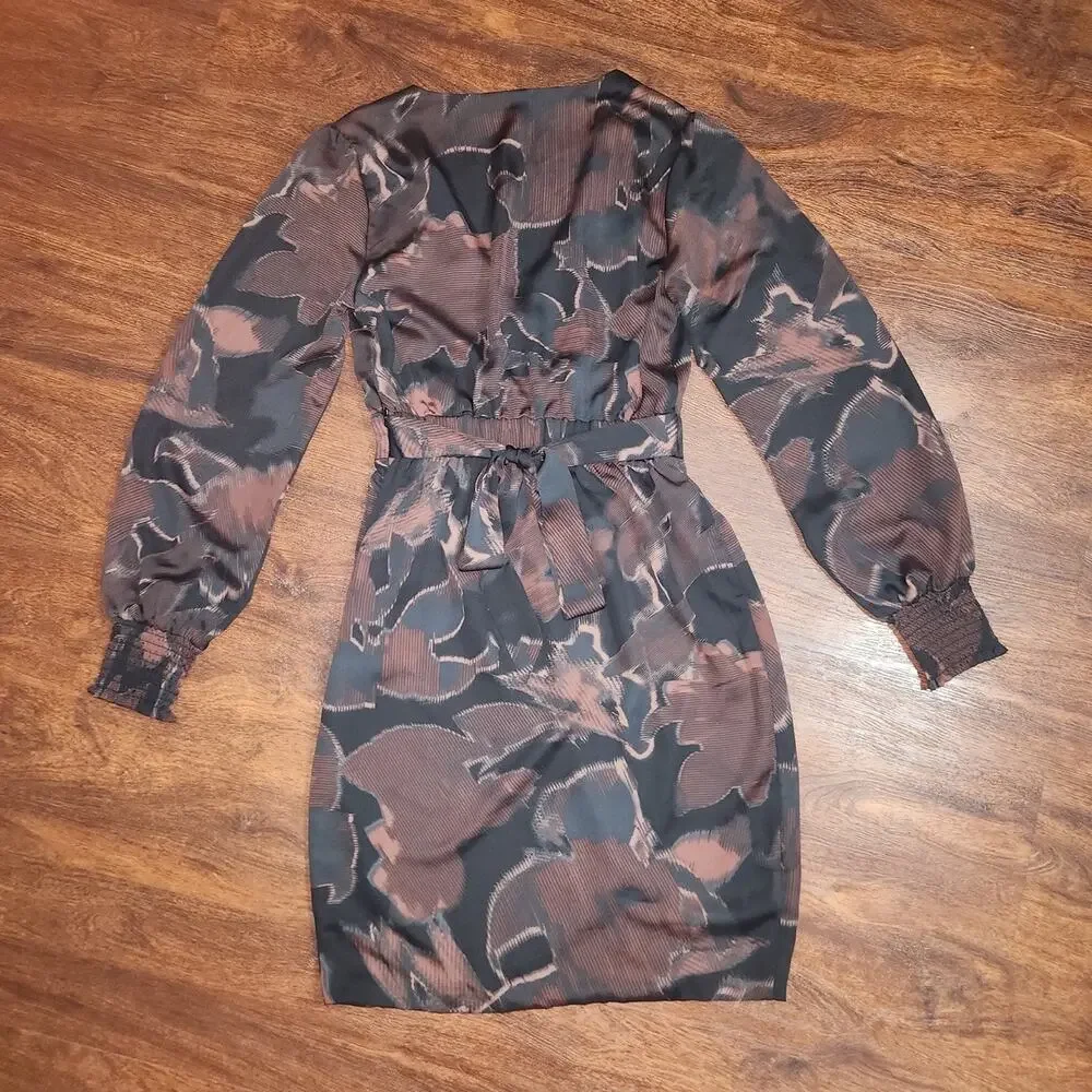 Allison Joy EVEREVE Sascha Surplice Mini Dress Tulip Hem Long Sleeve, XS - Picture 9 of 12